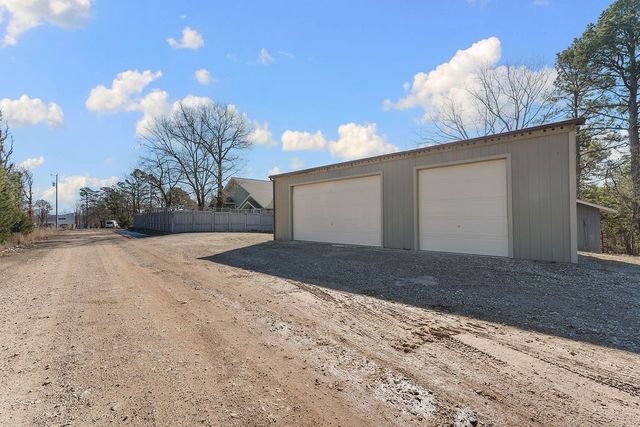 227 County Road 3321, Eureka Springs, AR 72632