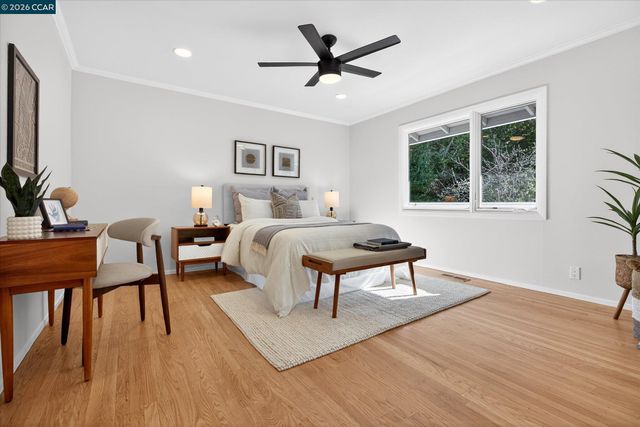 36 Oak Drive, Orinda, CA 94563