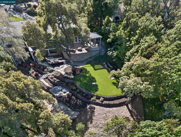 36 Oak Drive, Orinda, CA 94563
