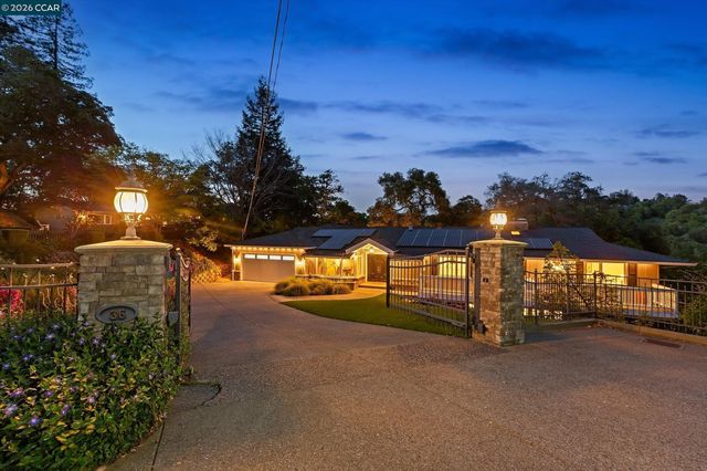 36 Oak Drive, Orinda, CA 94563