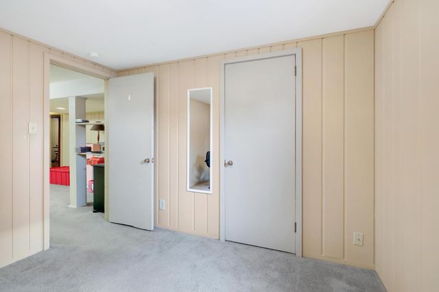 2728 Sheldon Street, Roseville, MN 55113