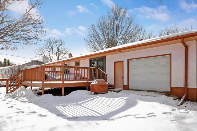 2728 Sheldon Street, Roseville, MN 55113