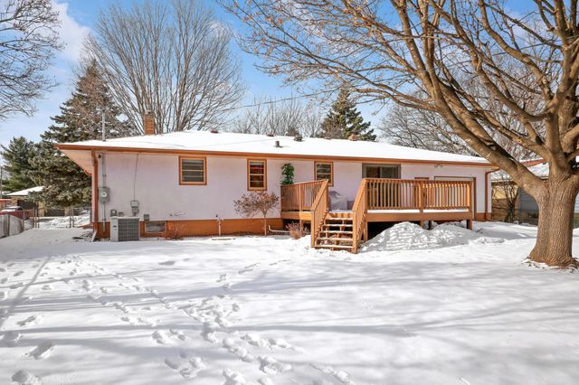 2728 Sheldon Street, Roseville, MN 55113