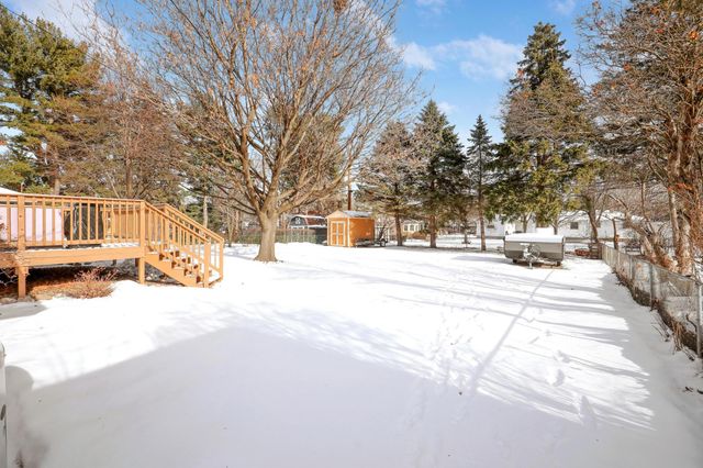 2728 Sheldon Street, Roseville, MN 55113