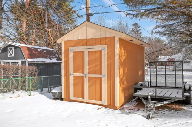 2728 Sheldon Street, Roseville, MN 55113