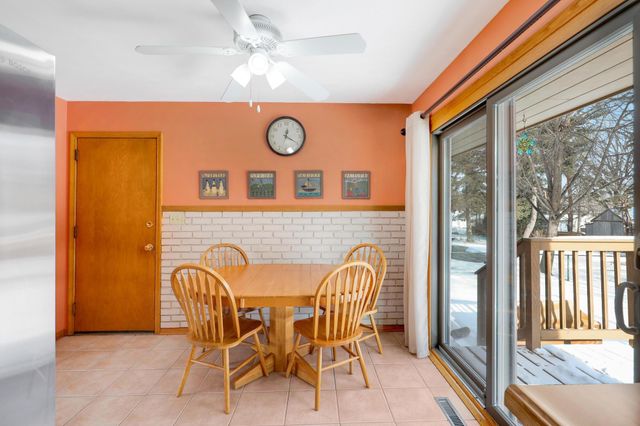 2728 Sheldon Street, Roseville, MN 55113