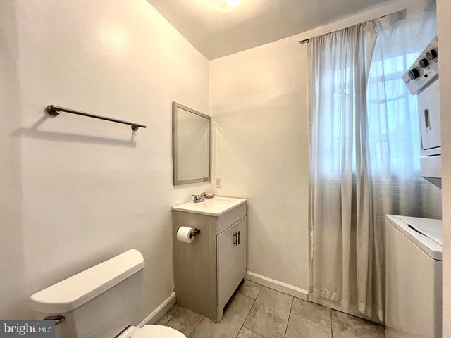 3942 WALLACE ST, Philadelphia, PA 19104