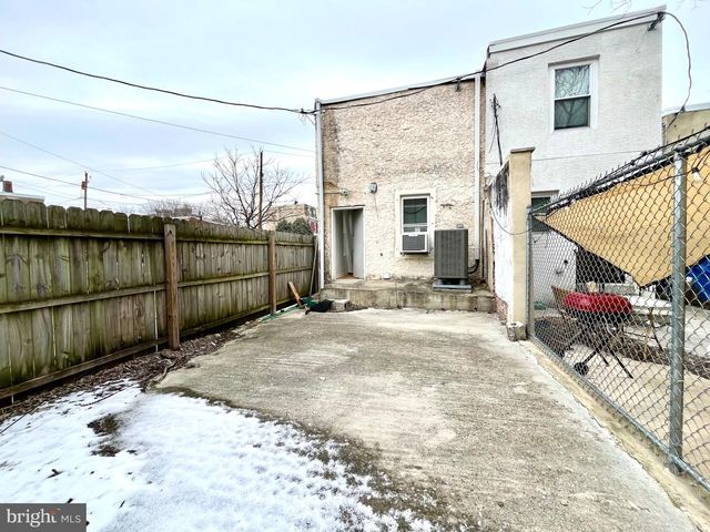 3942 WALLACE ST, Philadelphia, PA 19104