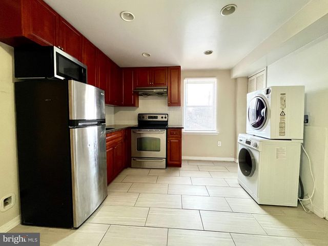 3942 WALLACE ST, Philadelphia, PA 19104