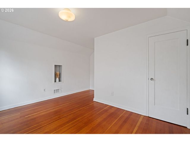6615 N CURTIS Ave, Portland, OR 97217