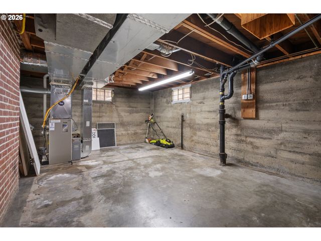 6615 N CURTIS Ave, Portland, OR 97217
