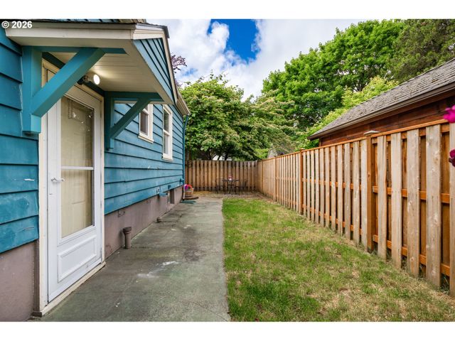 6615 N CURTIS Ave, Portland, OR 97217