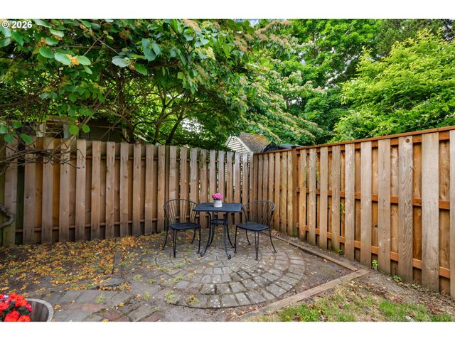 6615 N CURTIS Ave, Portland, OR 97217