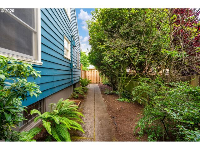 6615 N CURTIS Ave, Portland, OR 97217