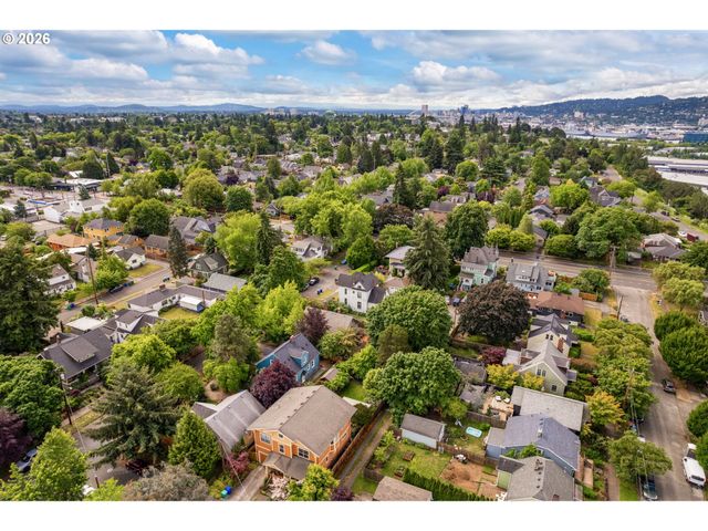 6615 N CURTIS Ave, Portland, OR 97217