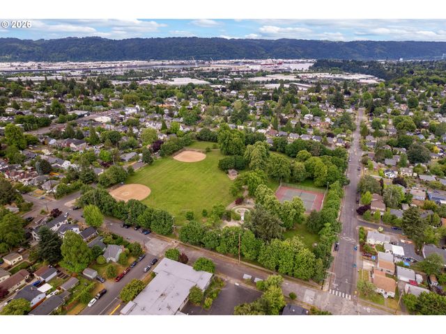 6615 N CURTIS Ave, Portland, OR 97217