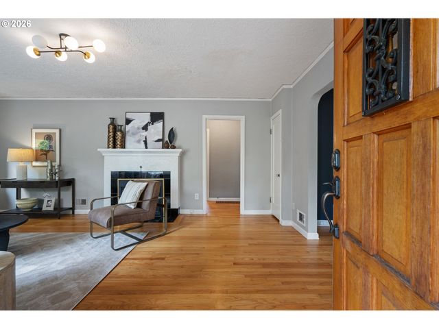 6615 N CURTIS Ave, Portland, OR 97217