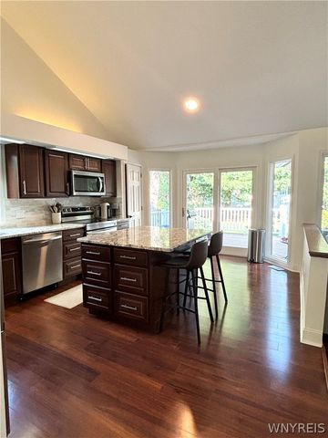 6035 Whitegate Crossing, Clarence, NY 14051