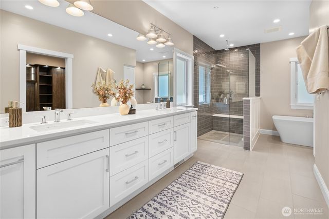 6219 89th Avenue SE, Mercer Island, WA 98040