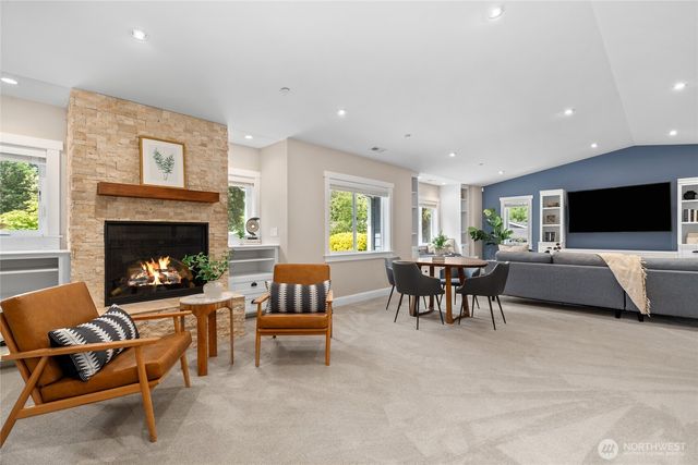 6219 89th Avenue SE, Mercer Island, WA 98040