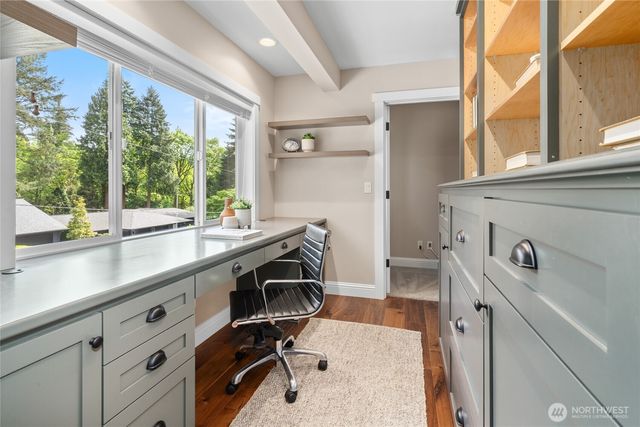 6219 89th Avenue SE, Mercer Island, WA 98040