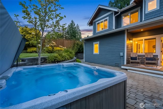 6219 89th Avenue SE, Mercer Island, WA 98040