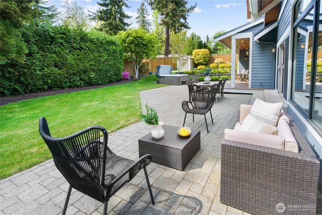 6219 89th Avenue SE, Mercer Island, WA 98040