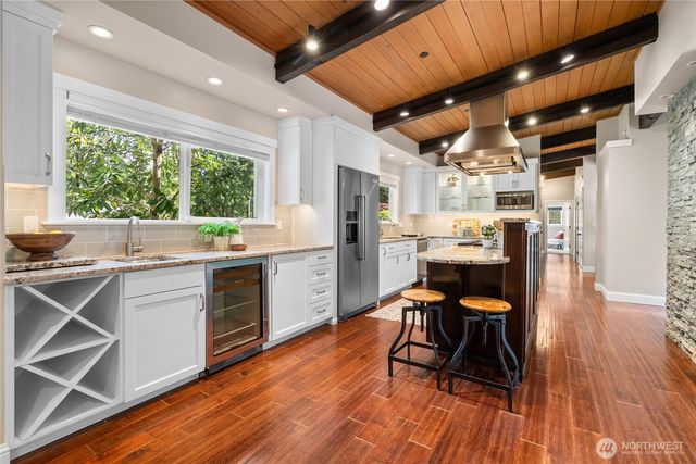 6219 89th Avenue SE, Mercer Island, WA 98040