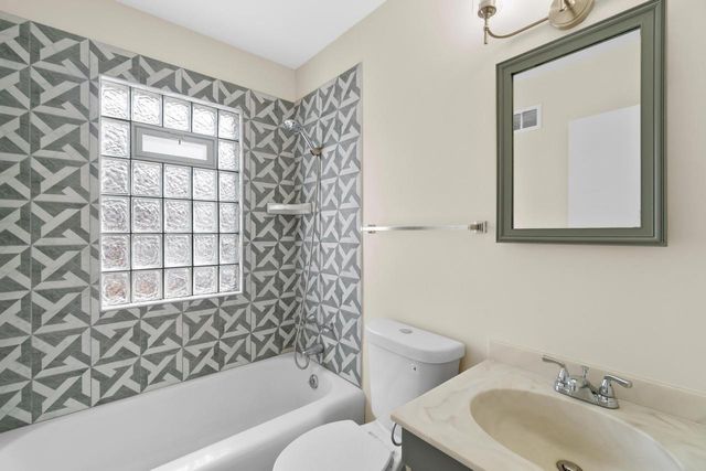 2114 S 80th STREET, Milwaukee, WI 53219