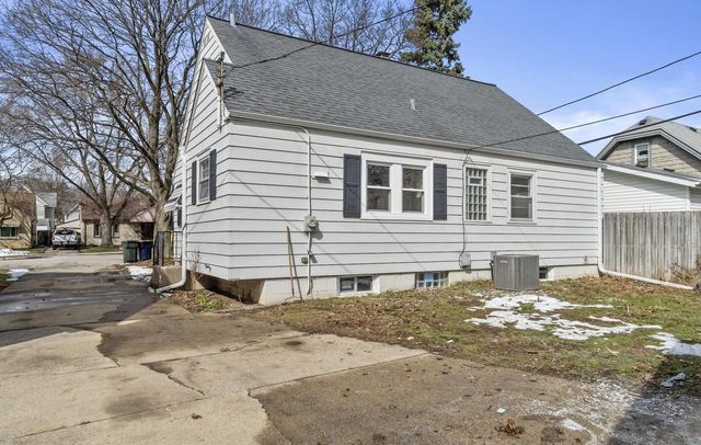 2114 S 80th STREET, Milwaukee, WI 53219