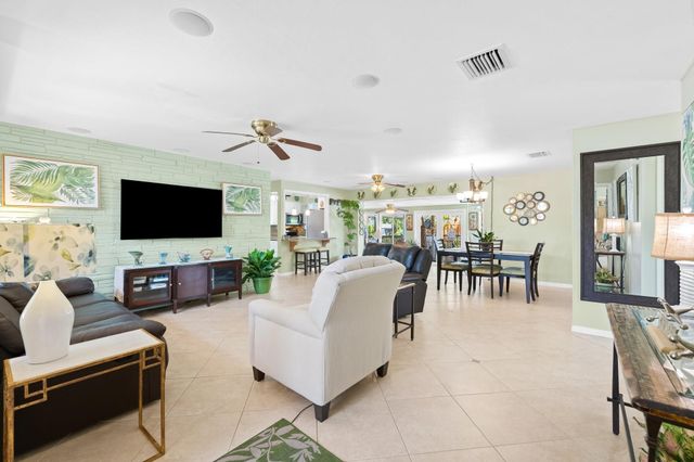2021 NE 27th St, Lighthouse Point, FL 33064