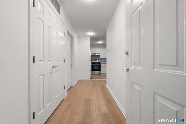 468 Main Street 318, East Lyme, CT 06357