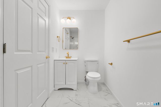 468 Main Street 318, East Lyme, CT 06357