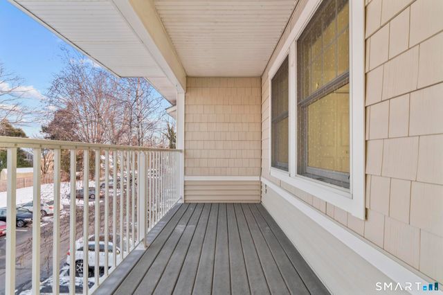 468 Main Street 318, East Lyme, CT 06357