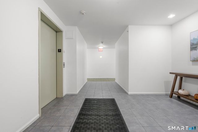 468 Main Street 318, East Lyme, CT 06357