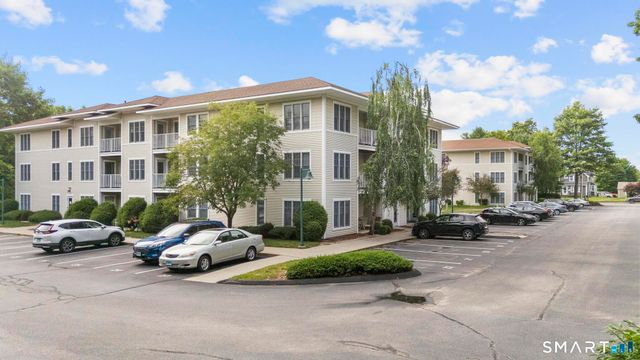 468 Main Street 318, East Lyme, CT 06357