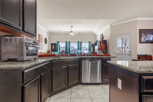 254 Woodhaven Trail, Waco, TX 76657