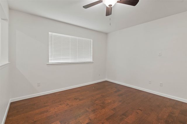 2600 Summertree Drive, Carrollton, TX 75006