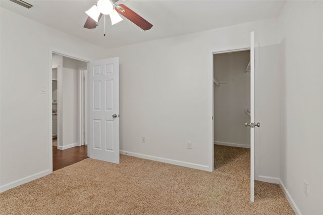 2600 Summertree Drive, Carrollton, TX 75006
