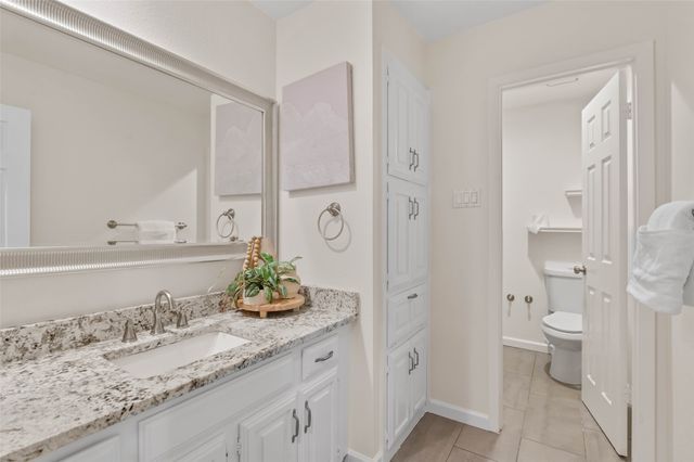 2600 Summertree Drive, Carrollton, TX 75006