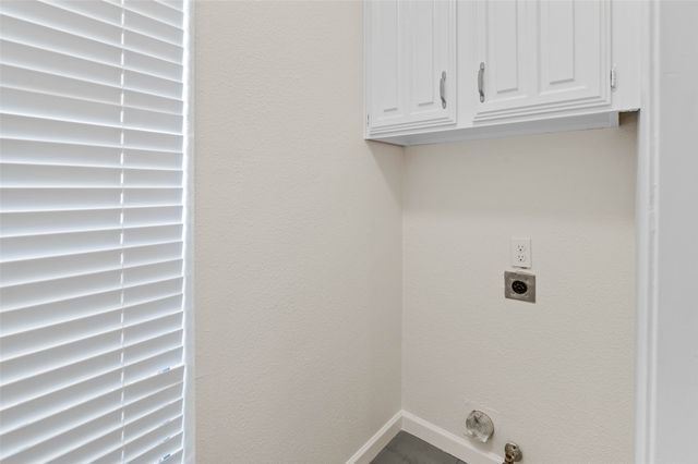 2600 Summertree Drive, Carrollton, TX 75006