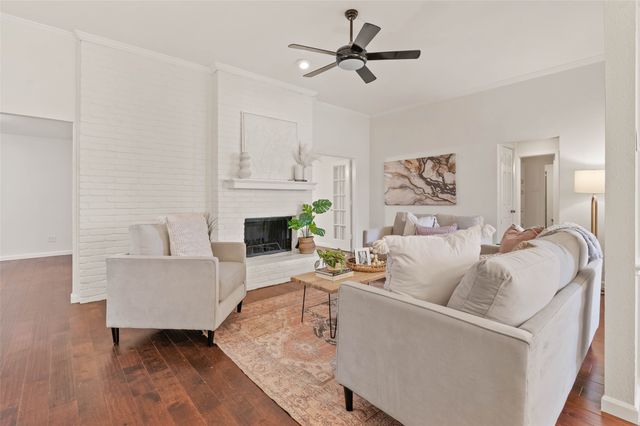 2600 Summertree Drive, Carrollton, TX 75006