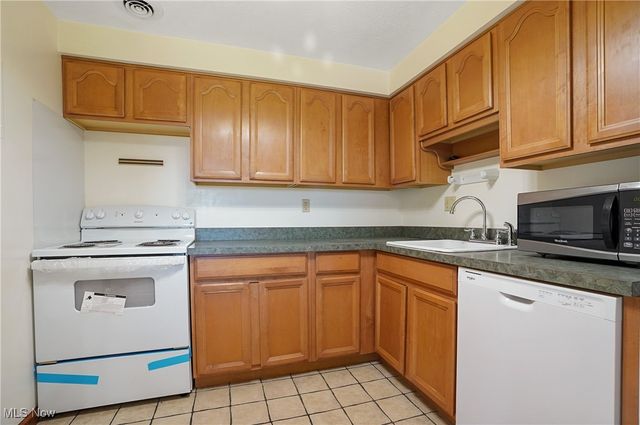 10301 Lake Avenue 703, Cleveland, OH 44102