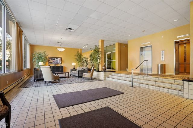 10301 Lake Avenue 703, Cleveland, OH 44102