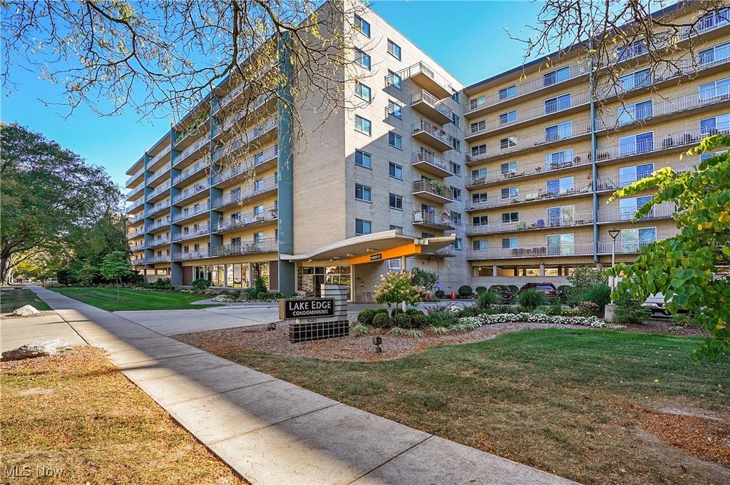 10301 Lake Avenue 703, Cleveland, OH 44102