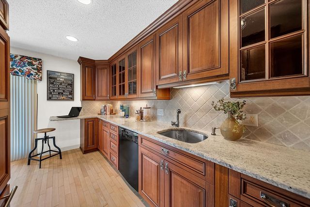 1210 Greendale Avenue 338, Needham, MA 02492
