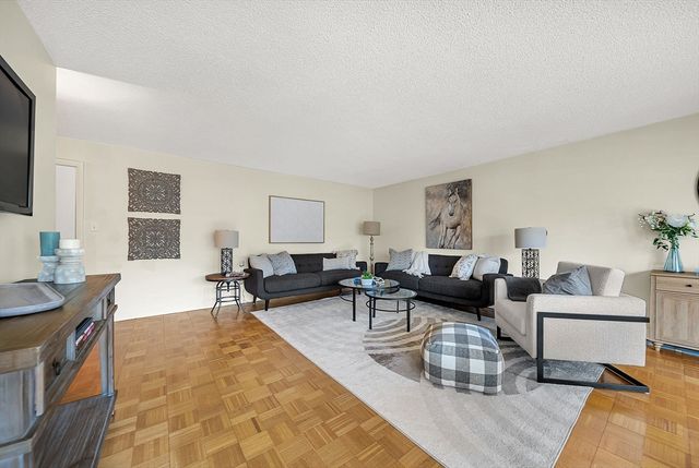 1210 Greendale Avenue 338, Needham, MA 02492