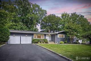 57 W Livingston Avenue, Edison, NJ 08820