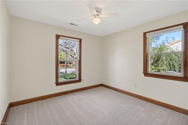 730 Beckley LN, Chesapeake, VA 23322