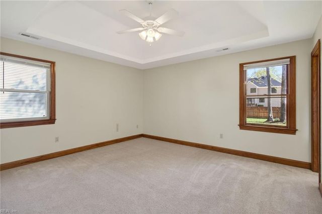 730 Beckley LN, Chesapeake, VA 23322